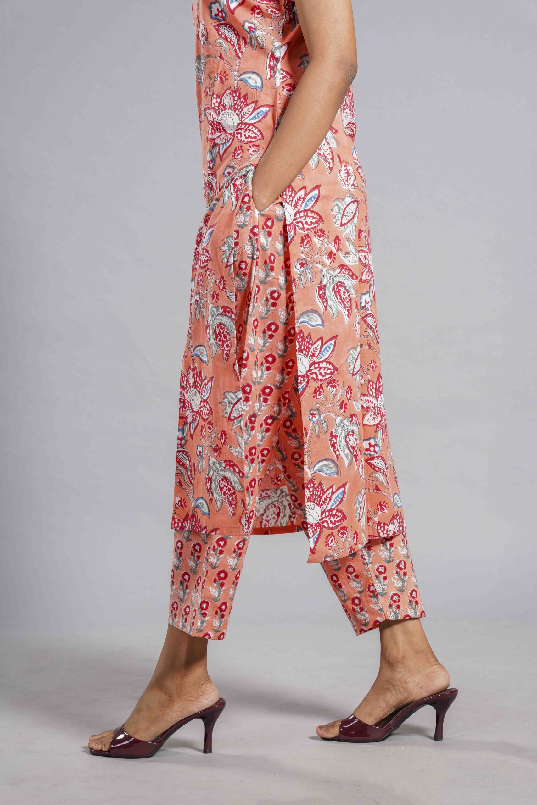 Coral Bloom Sanganeri Sleeveless Kurta Set - Image 6