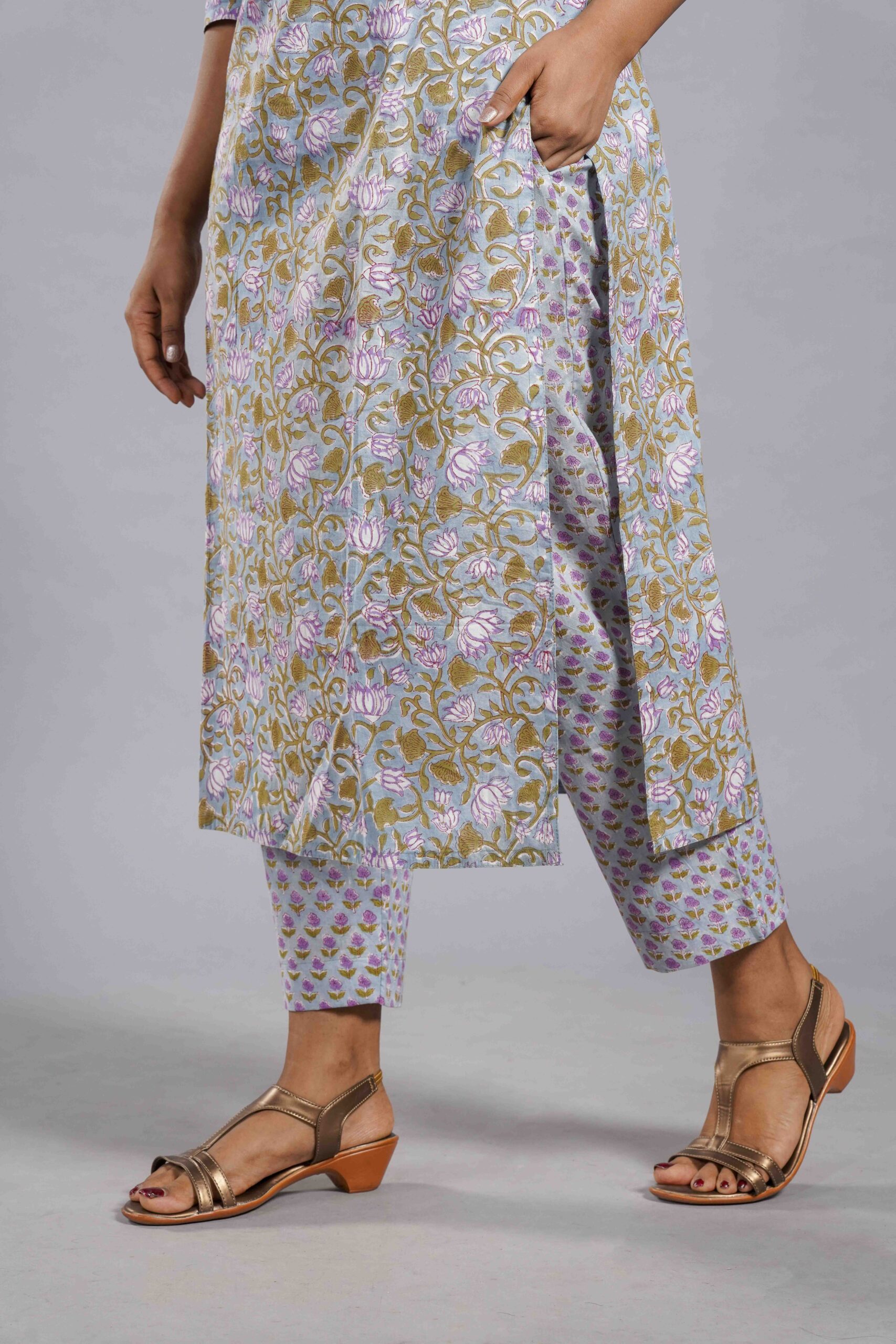 Pastel Sanganeri Vine Kurta Set - Image 6