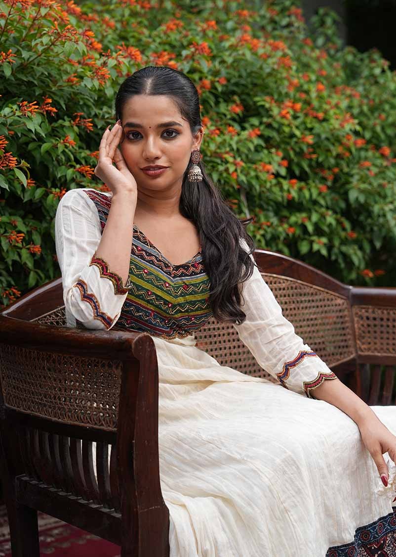 Mayura Panelled Anarkali - Image 4
