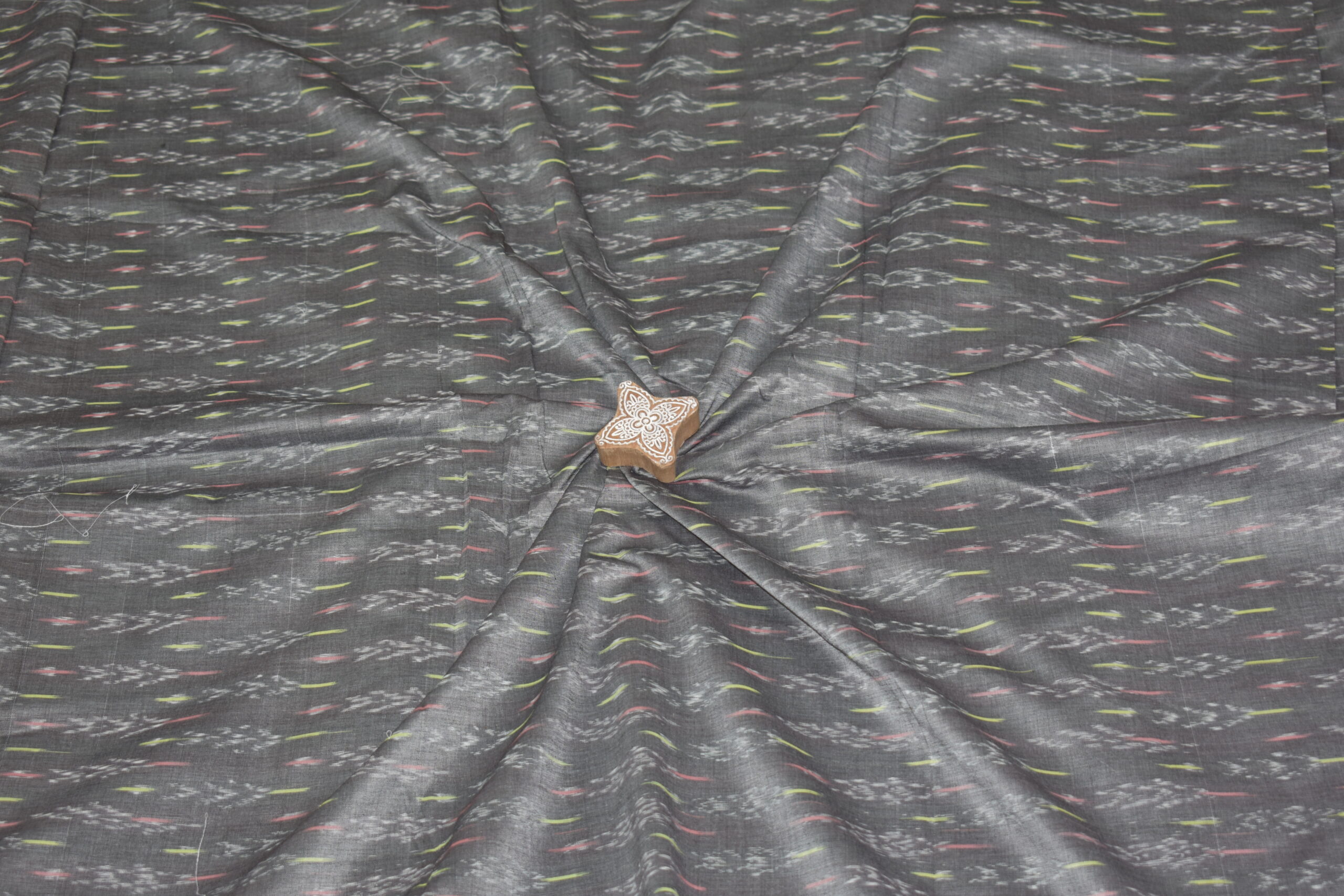 Single Ikat - Image 2